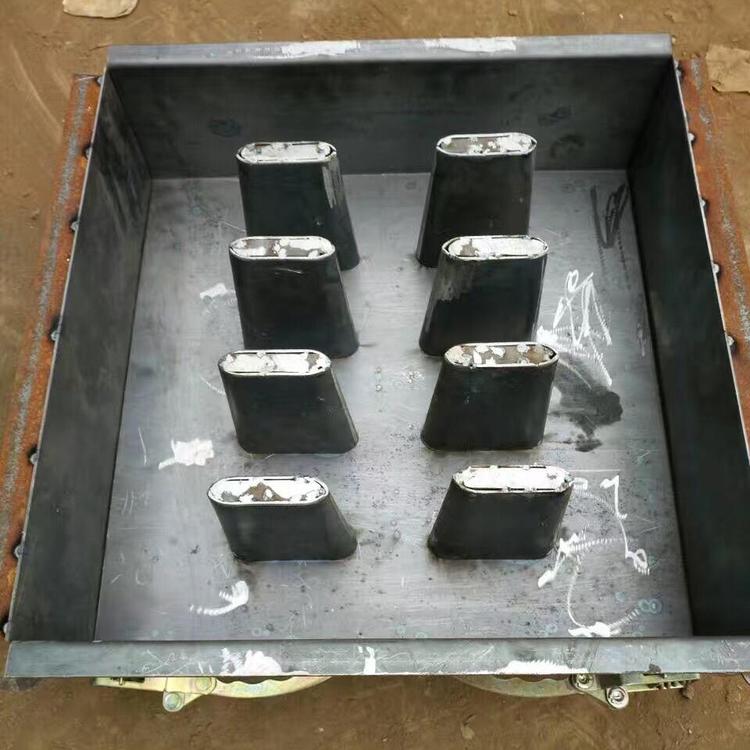 翰軒模具制造 蓋板鋼模具.jpg