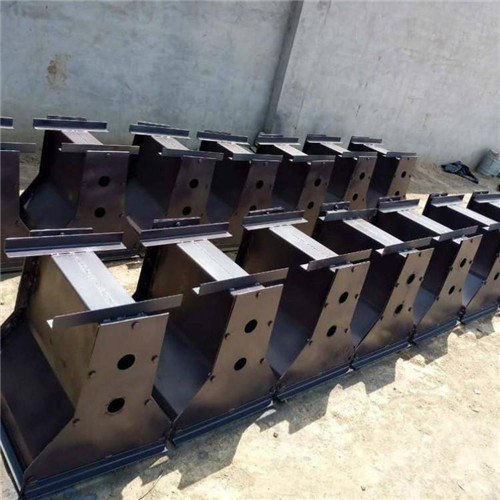 現澆隔離墩模具 現澆隔離墩模具